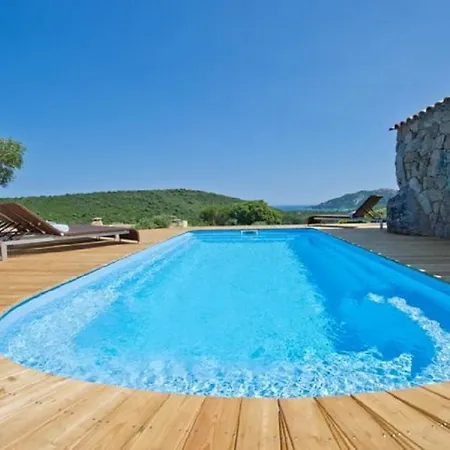 Jolie Bergerie Avec Piscine Chauffee A 1 Km De Santa Giulia * Porto-Vecchio (Corsica)